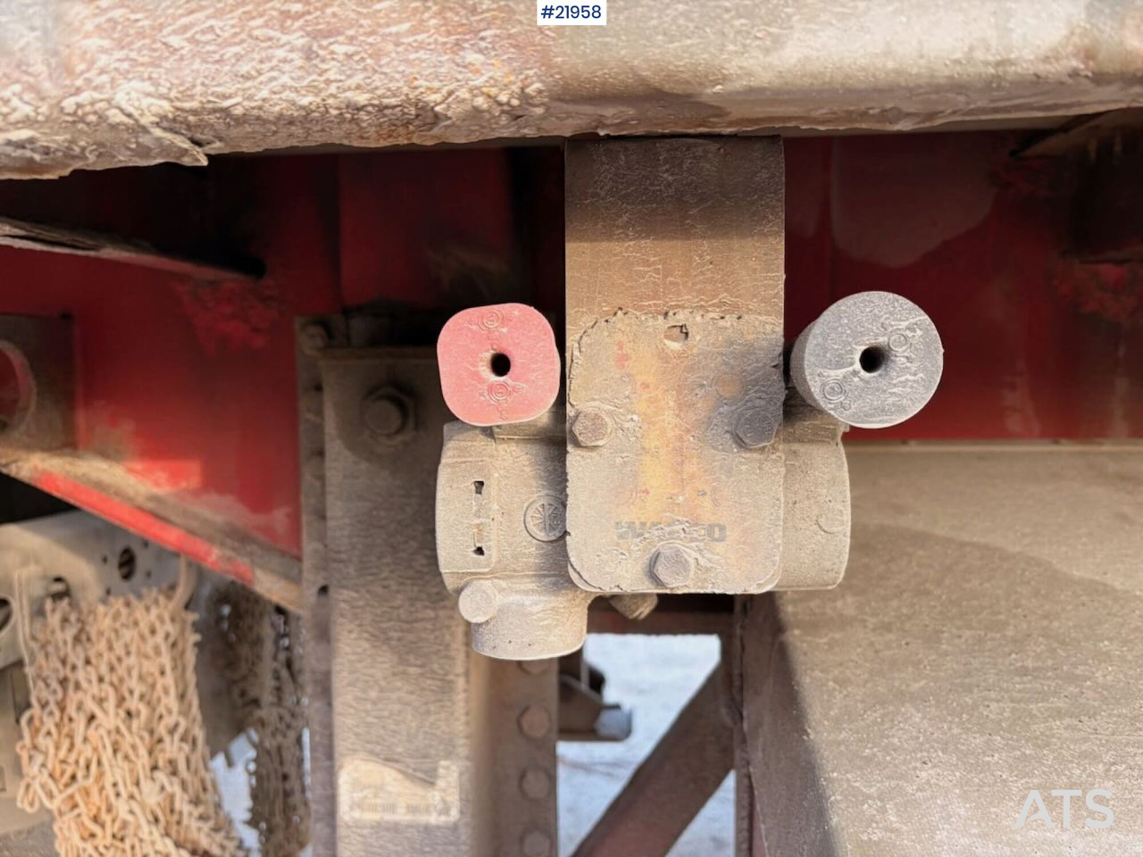 Semi-remorque plateau Tyllis L3 3-akslet Rettsemi m/ lemmer. Rep objekt: photos 14 Semi-remorque plateau Tyllis L3 3-akslet Rettsemi m/ lemmer. Rep objekt: photos 14