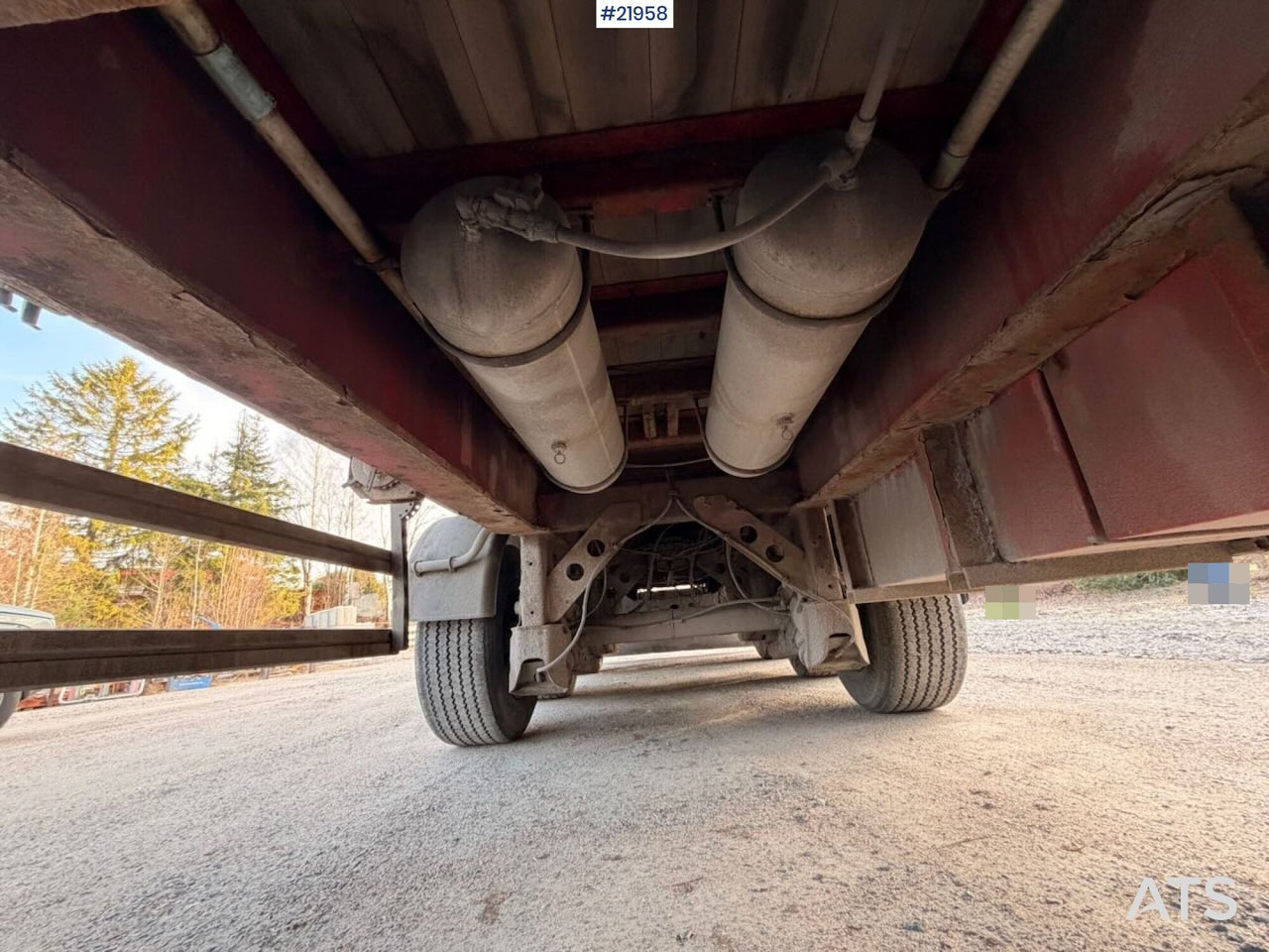 Semi-remorque plateau Tyllis L3 3-akslet Rettsemi m/ lemmer. Rep objekt: photos 39 Semi-remorque plateau Tyllis L3 3-akslet Rettsemi m/ lemmer. Rep objekt: photos 39