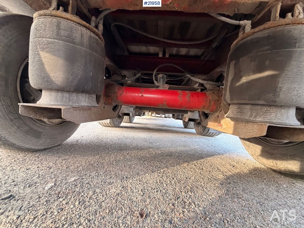 Semi-remorque plateau Tyllis L3 3-akslet Rettsemi m/ lemmer. Rep objekt: photos 30 Semi-remorque plateau Tyllis L3 3-akslet Rettsemi m/ lemmer. Rep objekt: photos 30