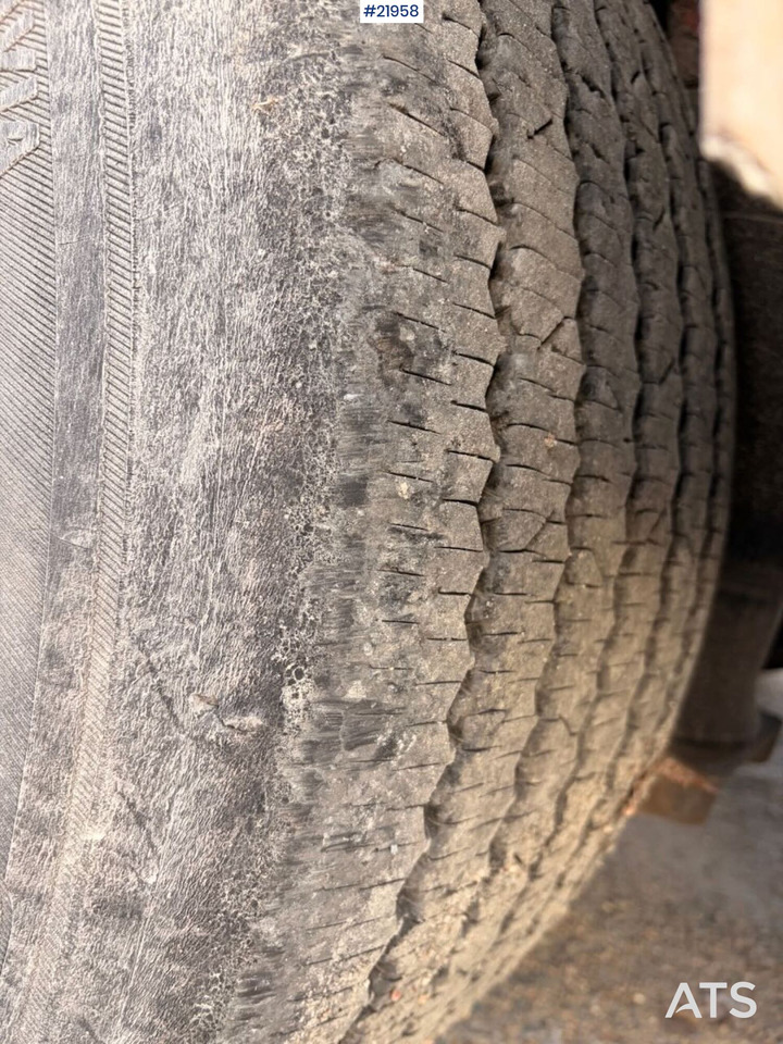 Semi-remorque plateau Tyllis L3 3-akslet Rettsemi m/ lemmer. Rep objekt: photos 10 Semi-remorque plateau Tyllis L3 3-akslet Rettsemi m/ lemmer. Rep objekt: photos 10