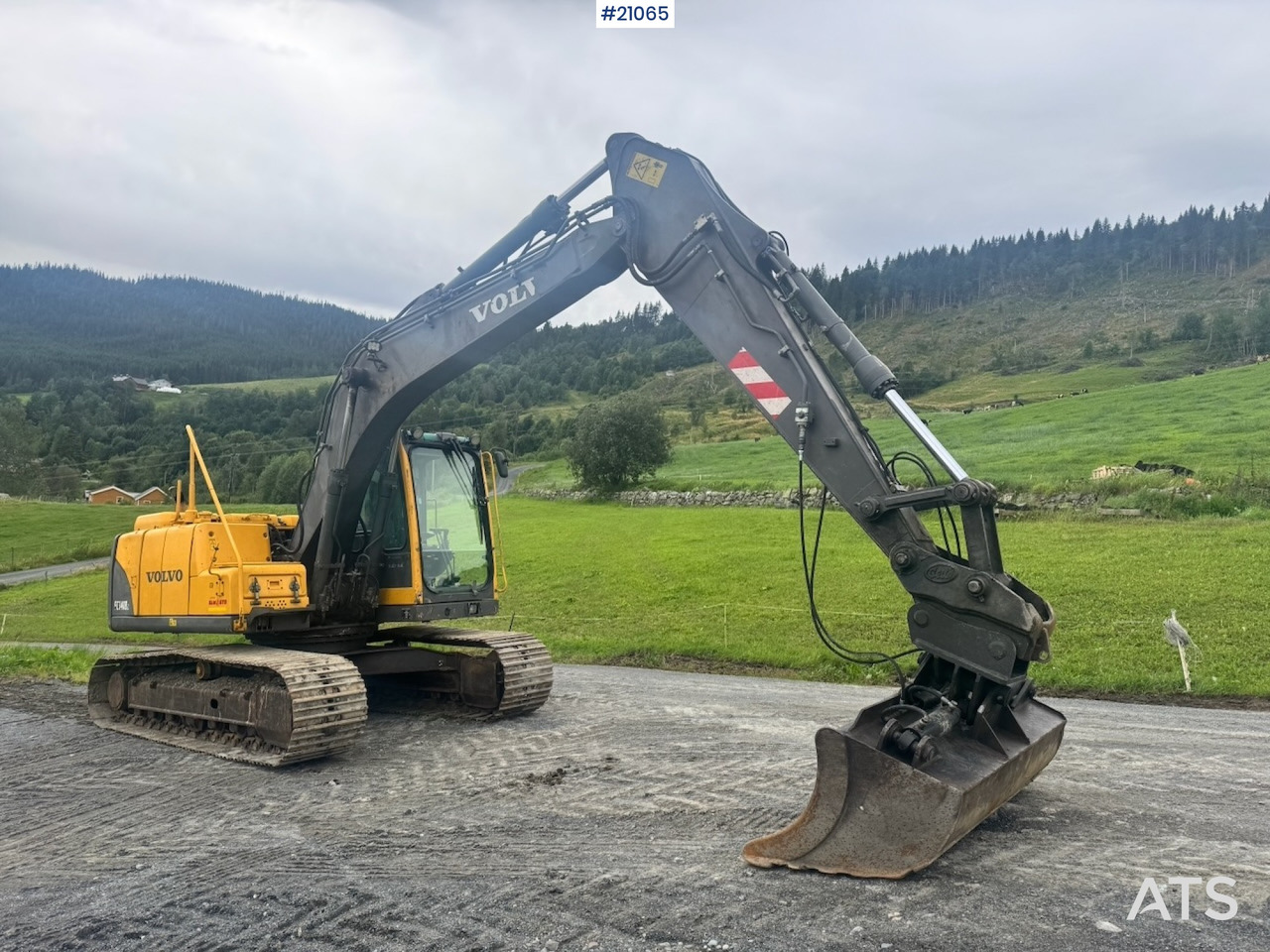 Volvo EC140 BLC - Pelle sur chenille: photos 5 Volvo EC140 BLC - Pelle sur chenille: photos 5