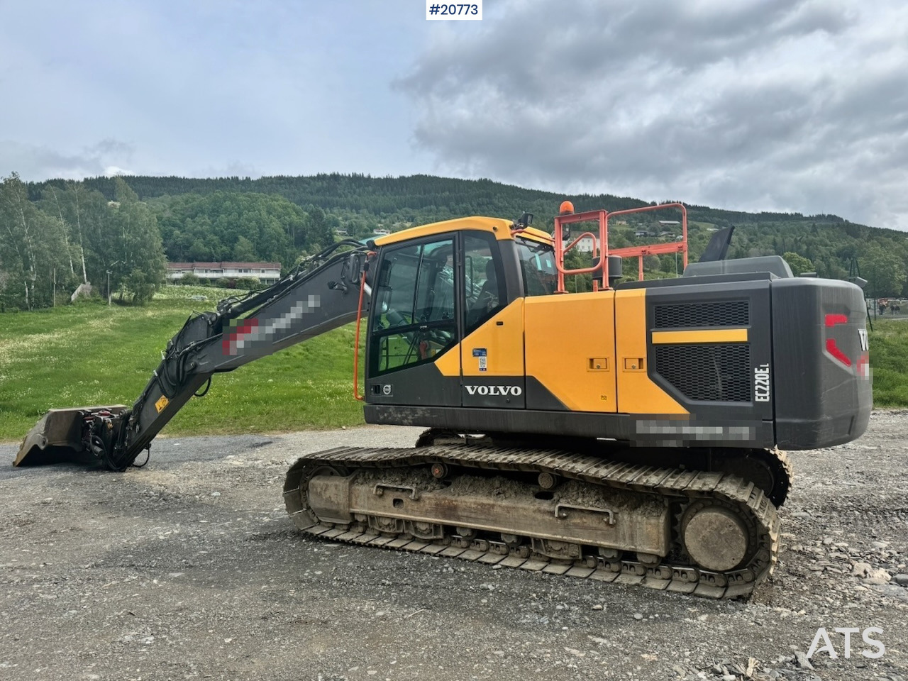 Volvo EC220EL - Pelle sur chenille: photos 3 Volvo EC220EL - Pelle sur chenille: photos 3