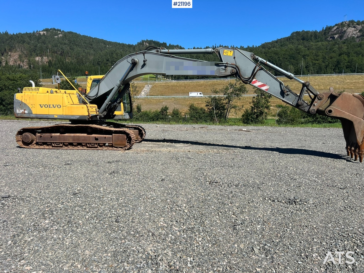 Volvo EC240 - Pelle sur chenille: photos 2 Volvo EC240 - Pelle sur chenille: photos 2