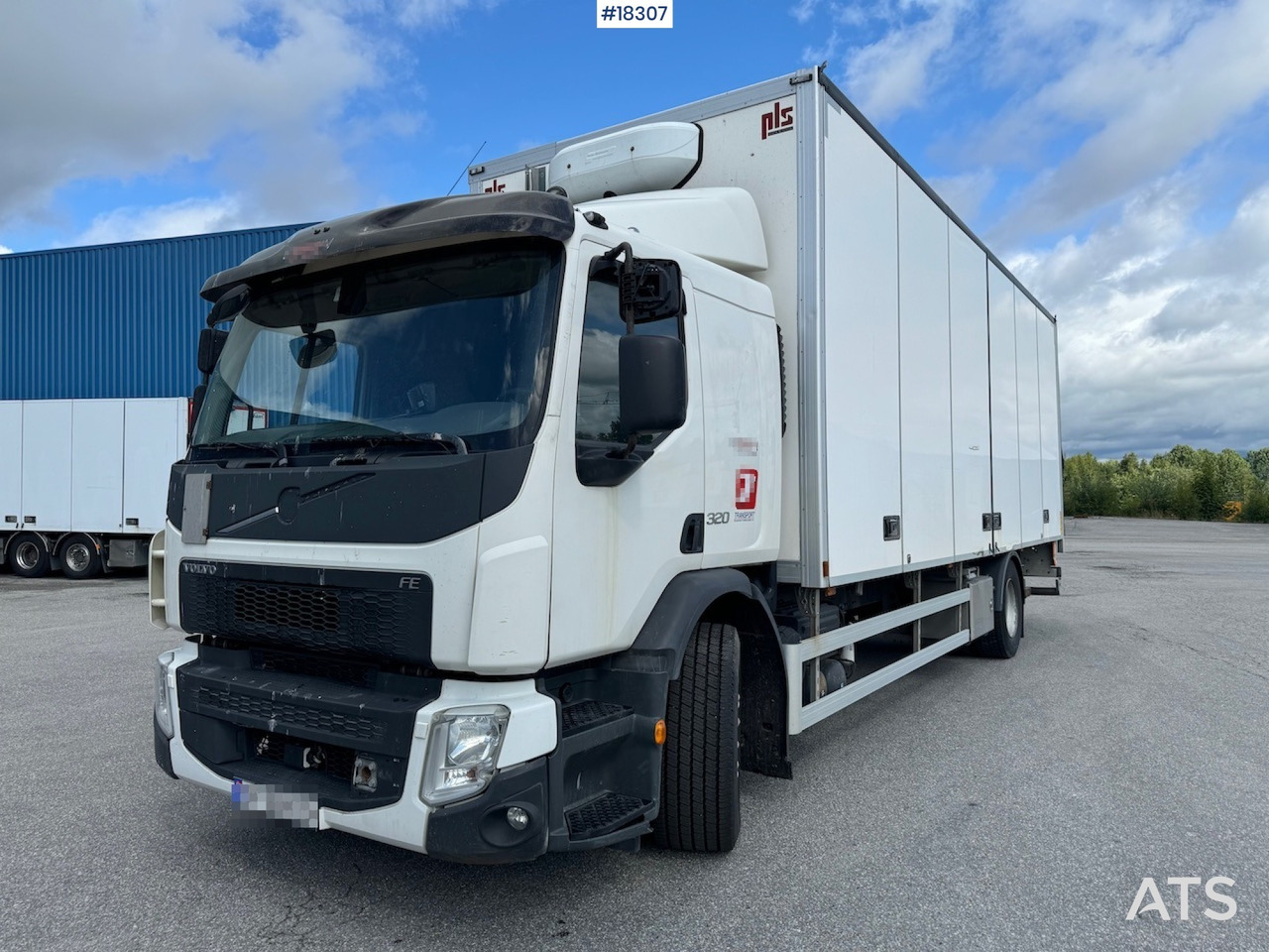 Volvo FE320 - Camion fourgon: photos 1 Volvo FE320 - Camion fourgon: photos 1