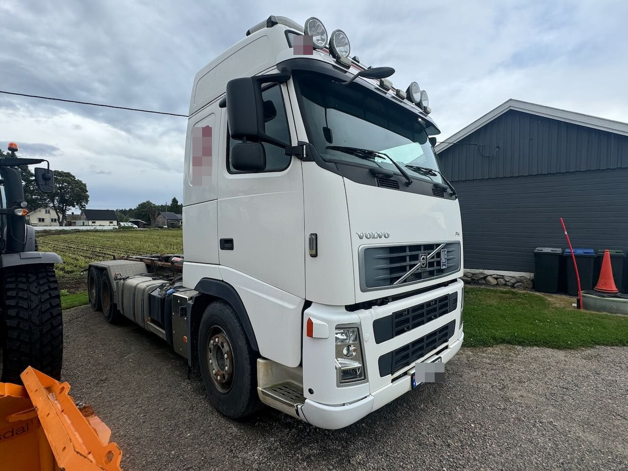 Volvo FH 480 - Camion ampliroll: photos 1 Volvo FH 480 - Camion ampliroll: photos 1