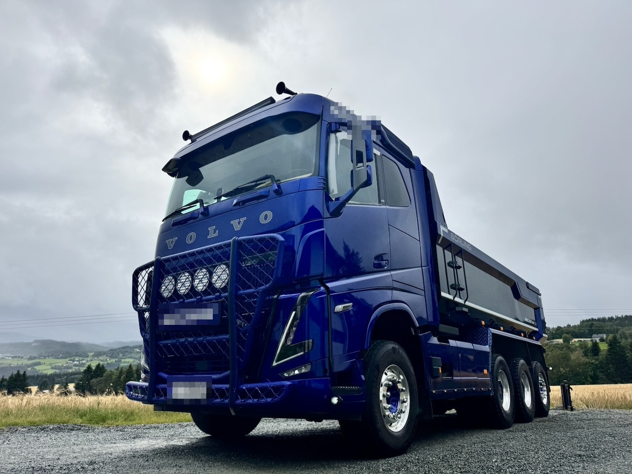 Volvo FH16 - Camion benne: photos 2 Volvo FH16 - Camion benne: photos 2