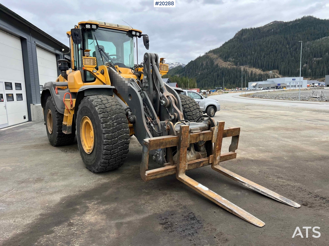 Volvo L110H - Chargeuse sur pneus: photos 2 Volvo L110H - Chargeuse sur pneus: photos 2