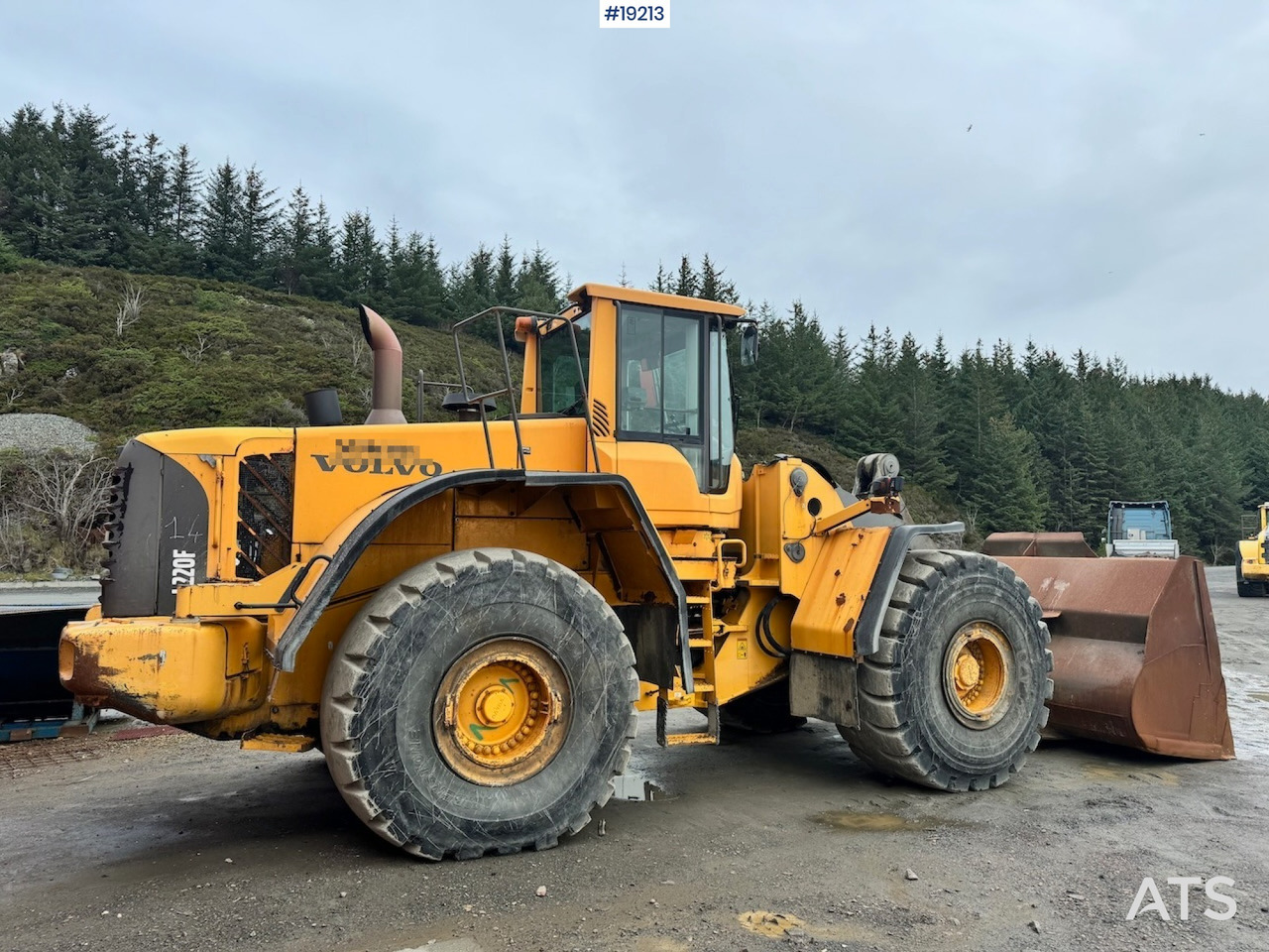 Volvo L220F - Chargeuse sur pneus: photos 3 Volvo L220F - Chargeuse sur pneus: photos 3