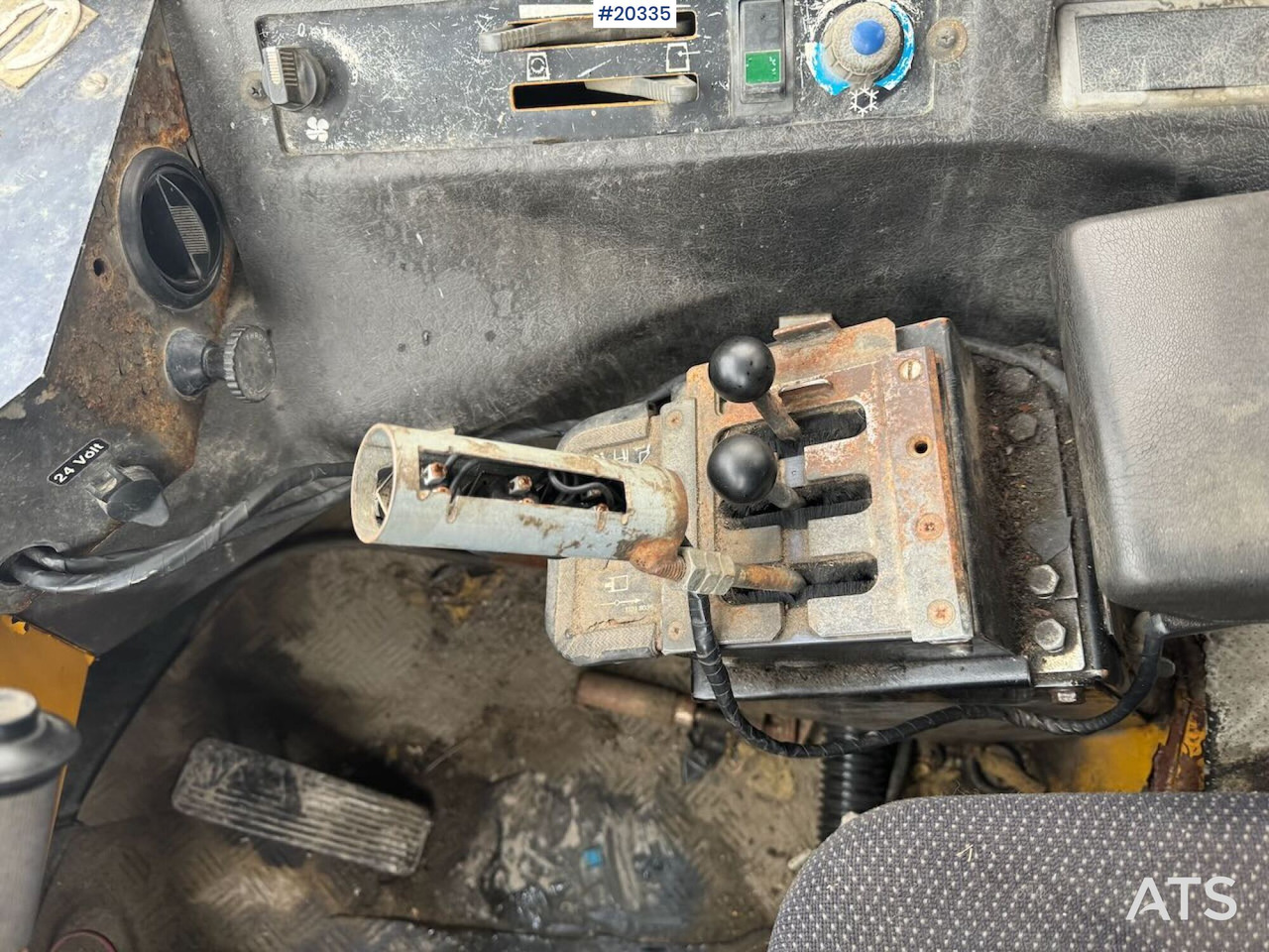 Chargeuse sur pneus Volvo L90: photos 20
