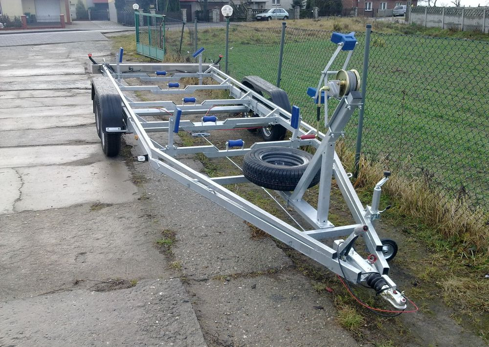 Boro PRZYCZEPA POD ŁÓDŹ! 7,30M! - Remorque bateau: photos 1 Boro PRZYCZEPA POD ŁÓDŹ! 7,30M! - Remorque bateau: photos 1