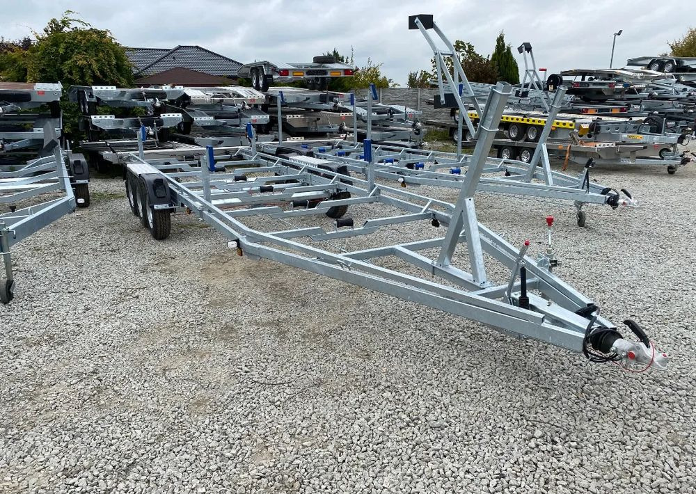 Boro Przyczepa PODŁODZIOWA 7,80M! - Remorque bateau: photos 2 Boro Przyczepa PODŁODZIOWA 7,80M! - Remorque bateau: photos 2