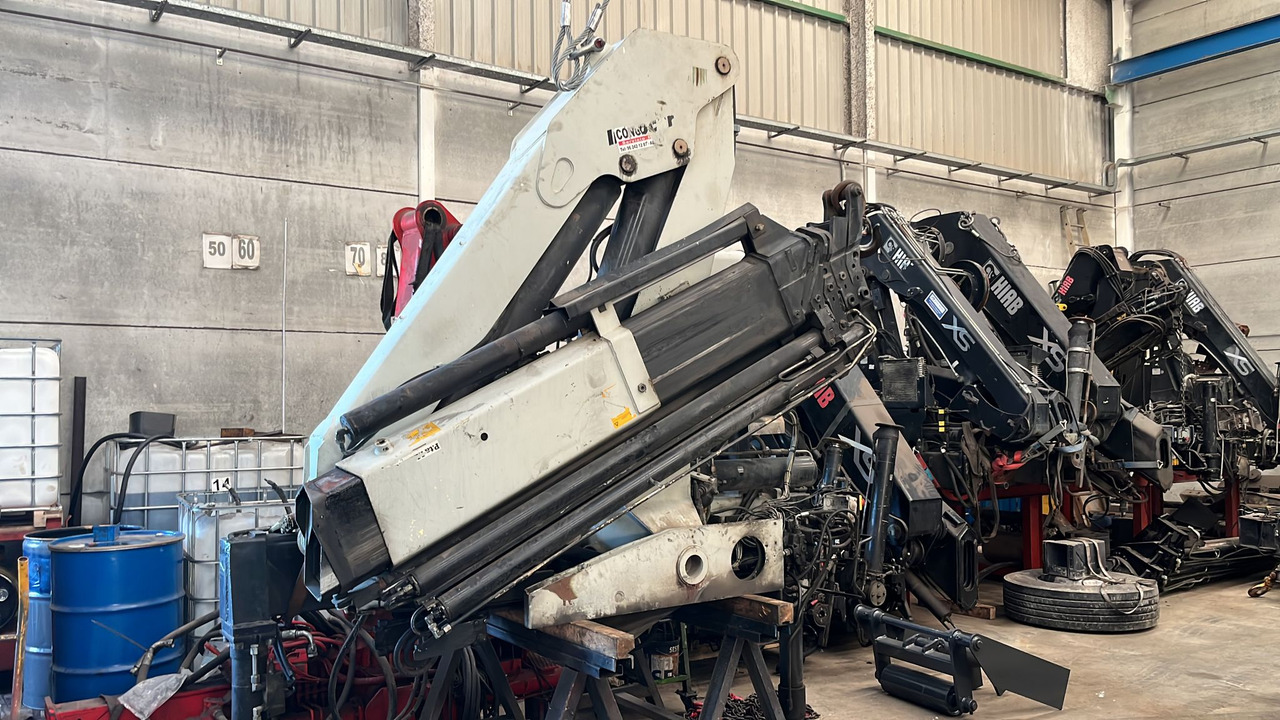 PM 26024 LC - Grue auxiliaire: photos 2 PM 26024 LC - Grue auxiliaire: photos 2