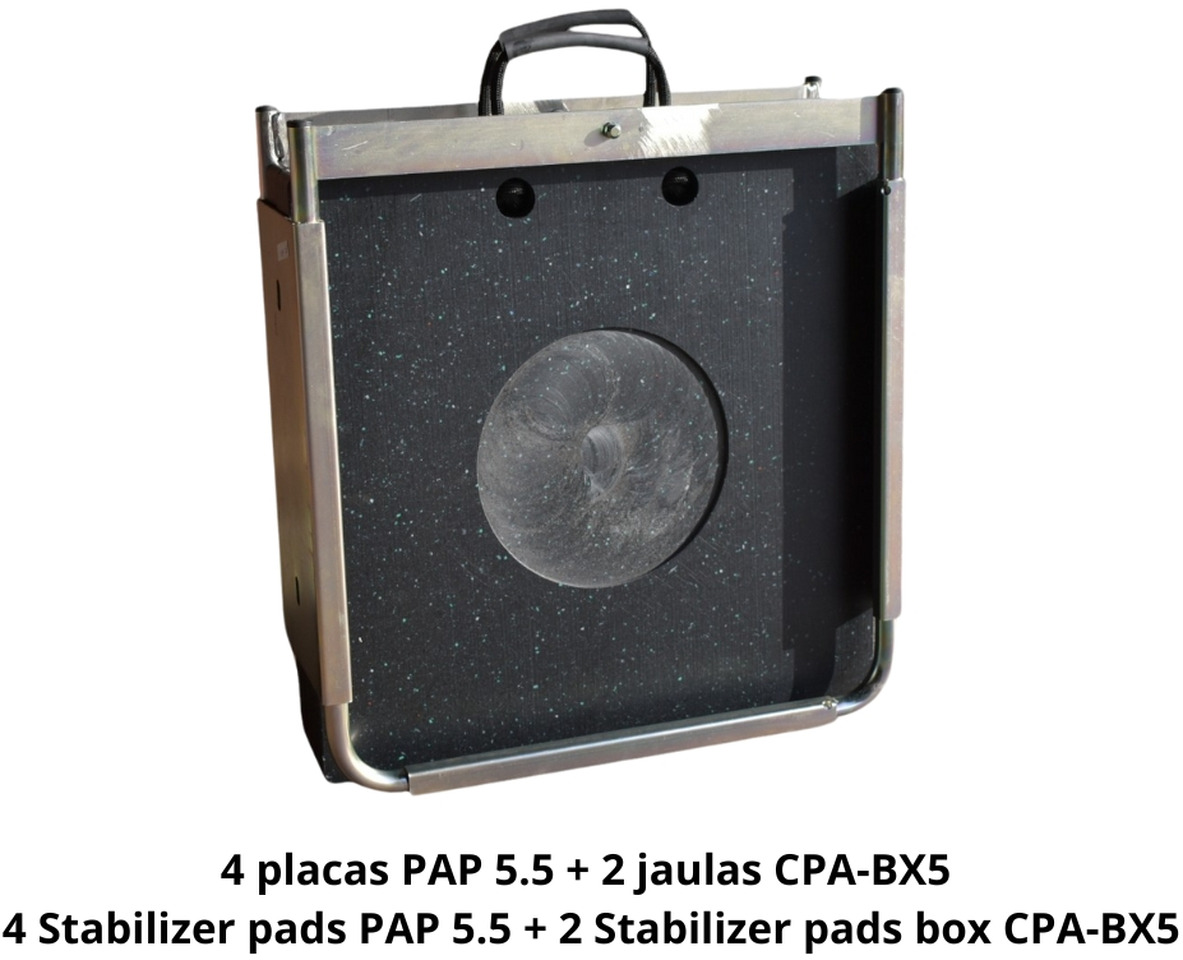 4 Stabilizer Pads PAP 5.5 + 2 Boxes CPA-BX5 OF-4-4P2J - Pièces de rechange pour Grue auxiliaire: photos 1 4 Stabilizer Pads PAP 5.5 + 2 Boxes CPA-BX5 OF-4-4P2J - Pièces de rechange pour Grue auxiliaire: photos 1