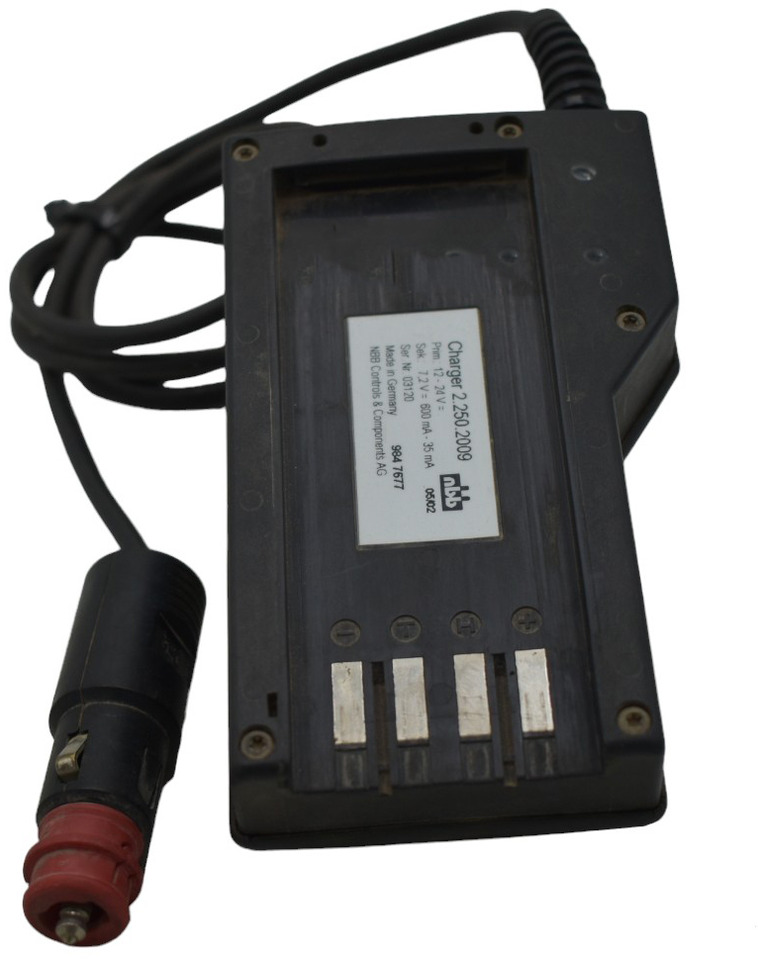 NBB HIAB BATTERY CHARGER 9847677 9847677 - Pièces de rechange pour Grue auxiliaire: photos 5 NBB HIAB BATTERY CHARGER 9847677 9847677 - Pièces de rechange pour Grue auxiliaire: photos 5