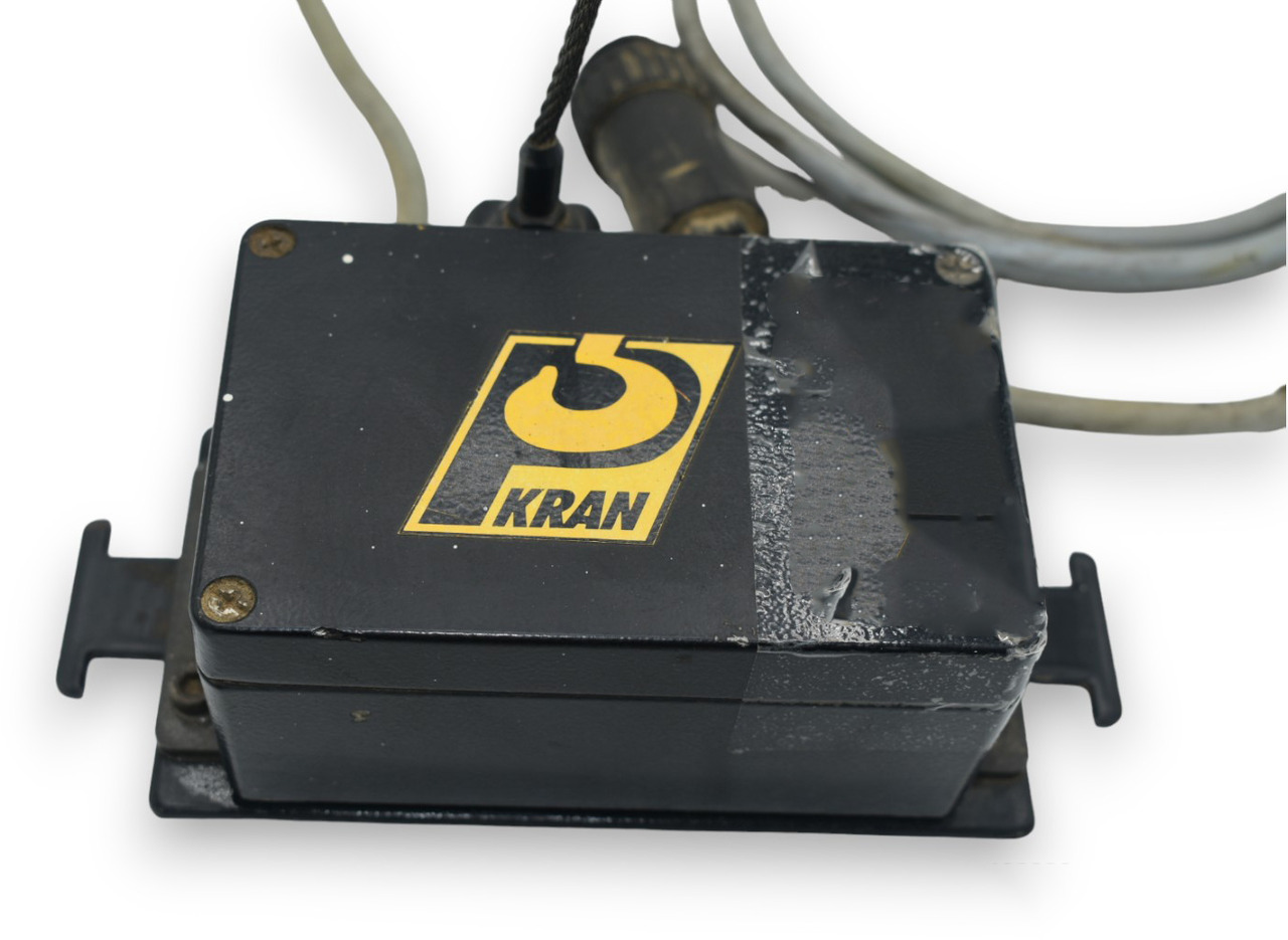 Receiver with cable and antenna Scanreco RC400 - Pièces de rechange pour Grue auxiliaire: photos 1 Receiver with cable and antenna Scanreco RC400 - Pièces de rechange pour Grue auxiliaire: photos 1