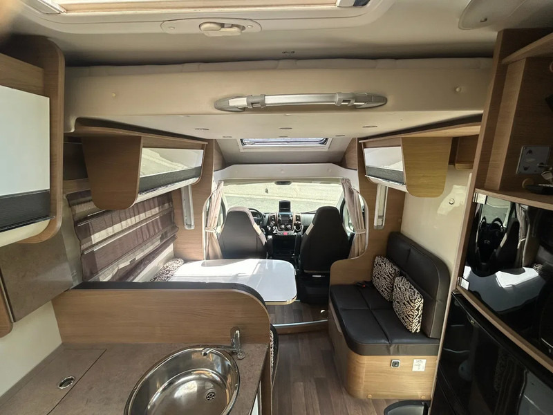 Elnagh T-LOFT 591 591 T-Loft 130 Multijet 4 mpersoons - Camping-car profilé: photos 5 Elnagh T-LOFT 591 591 T-Loft 130 Multijet 4 mpersoons - Camping-car profilé: photos 5