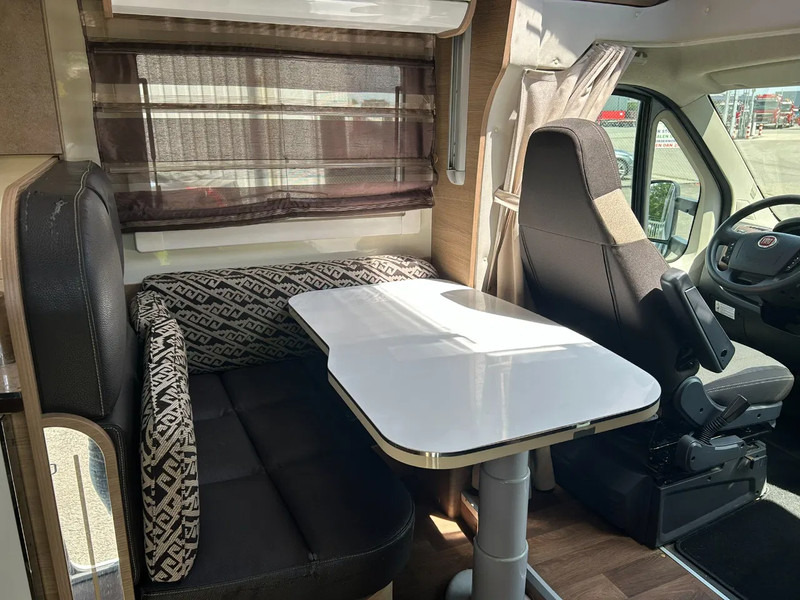 Elnagh T-LOFT 591 591 T-Loft 130 Multijet 4 mpersoons - Camping-car profilé: photos 4 Elnagh T-LOFT 591 591 T-Loft 130 Multijet 4 mpersoons - Camping-car profilé: photos 4