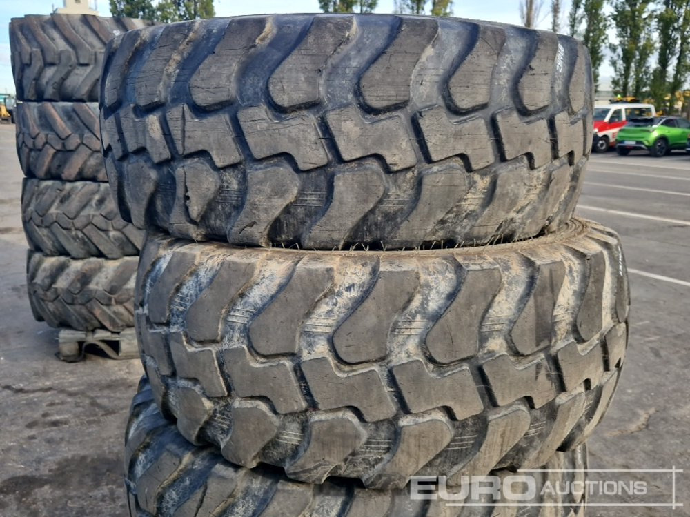 16/70R20 Tyres (4 of) - Pneu: photos 3 16/70R20 Tyres (4 of) - Pneu: photos 3