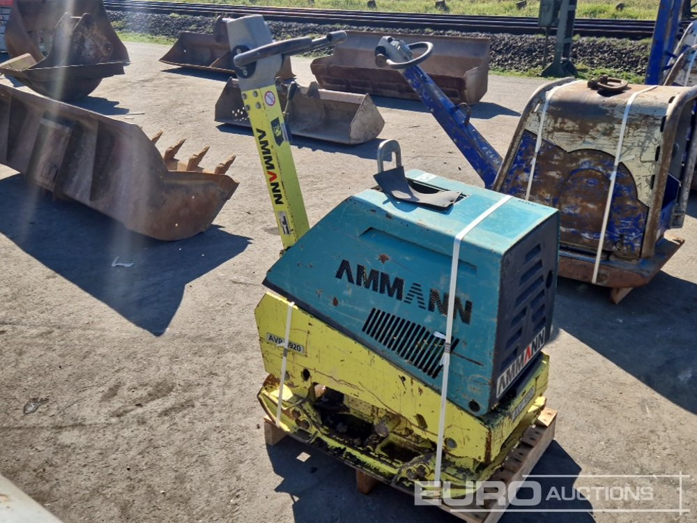 2010 Ammann AVP 4920 - Plaque vibrante: photos 2 2010 Ammann AVP 4920 - Plaque vibrante: photos 2