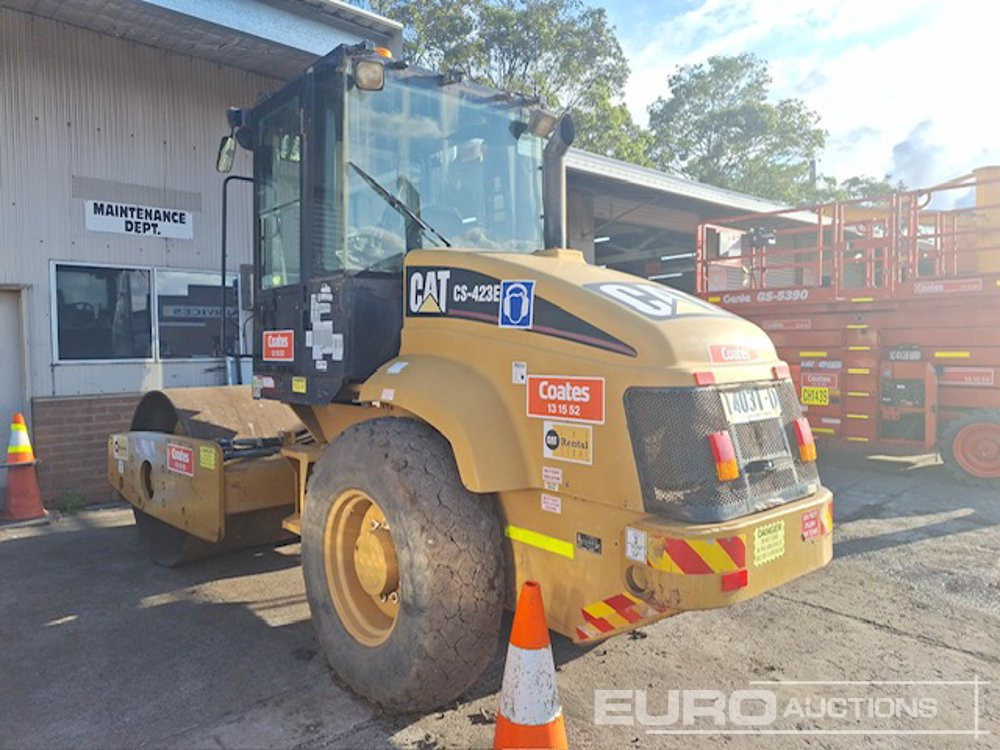 2011 CAT CS74 - Compacteur: photos 2 2011 CAT CS74 - Compacteur: photos 2