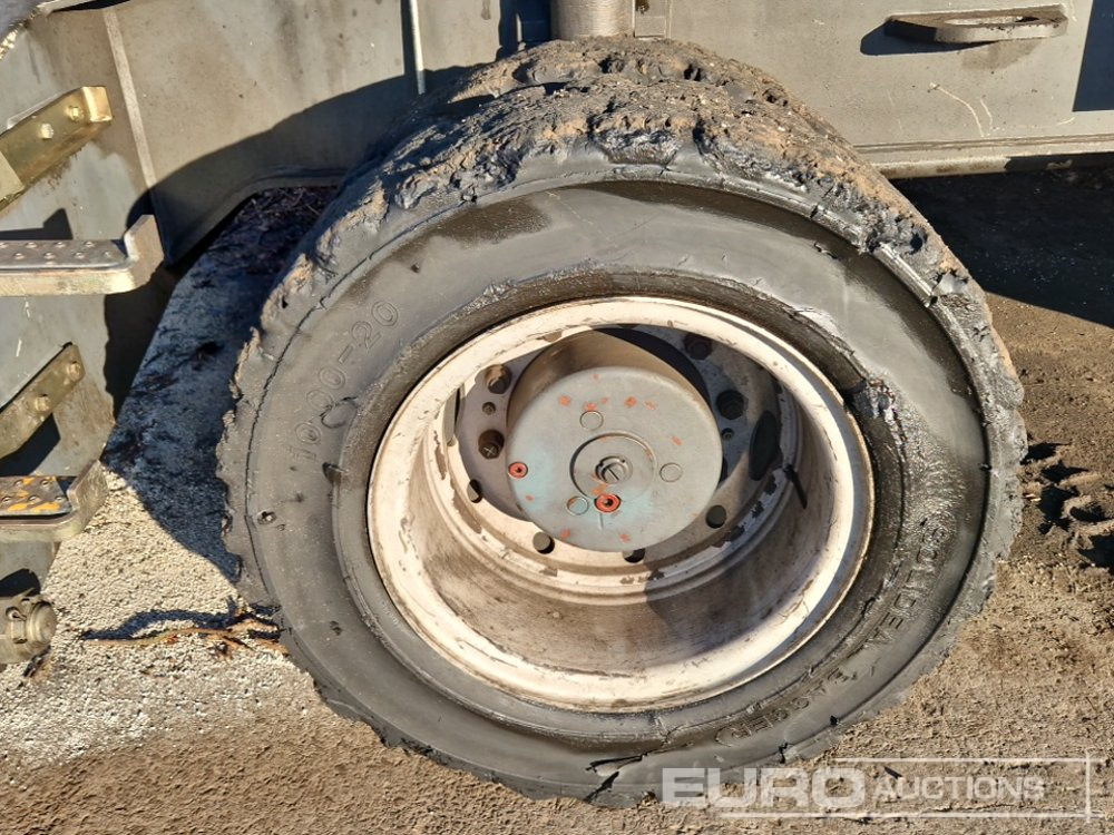 2013 Fuchs MHL335 - Pelle sur pneus: photos 5 2013 Fuchs MHL335 - Pelle sur pneus: photos 5