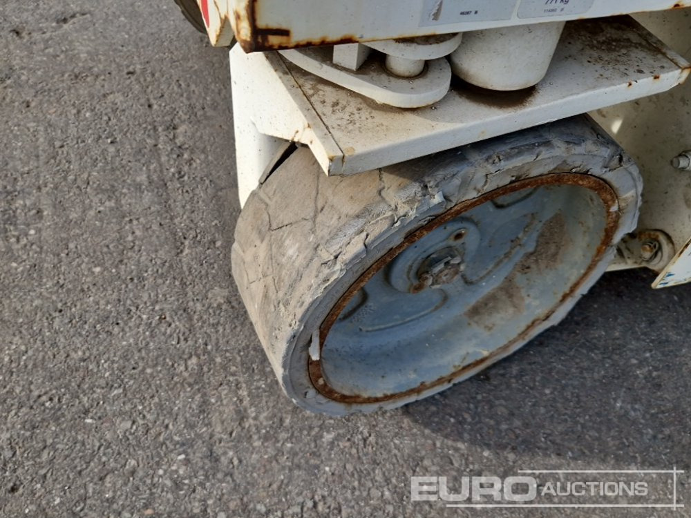 Nacelle 2013 Genie GS3232: photos 6