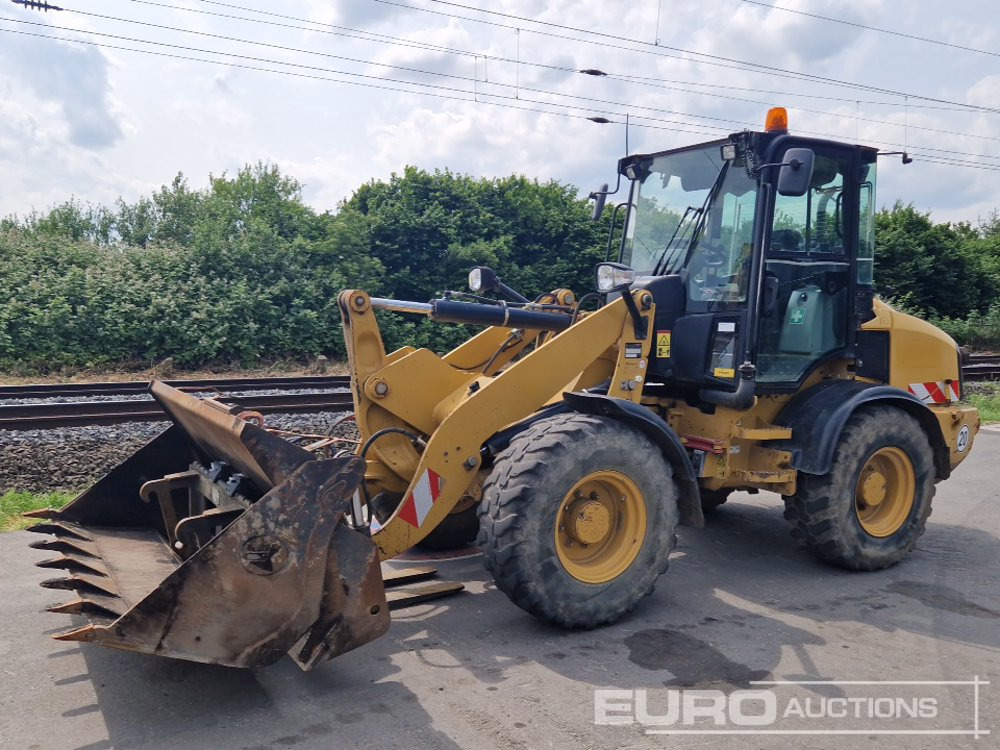 2014 CAT 908H-2 - Chargeuse sur pneus: photos 1 2014 CAT 908H-2 - Chargeuse sur pneus: photos 1