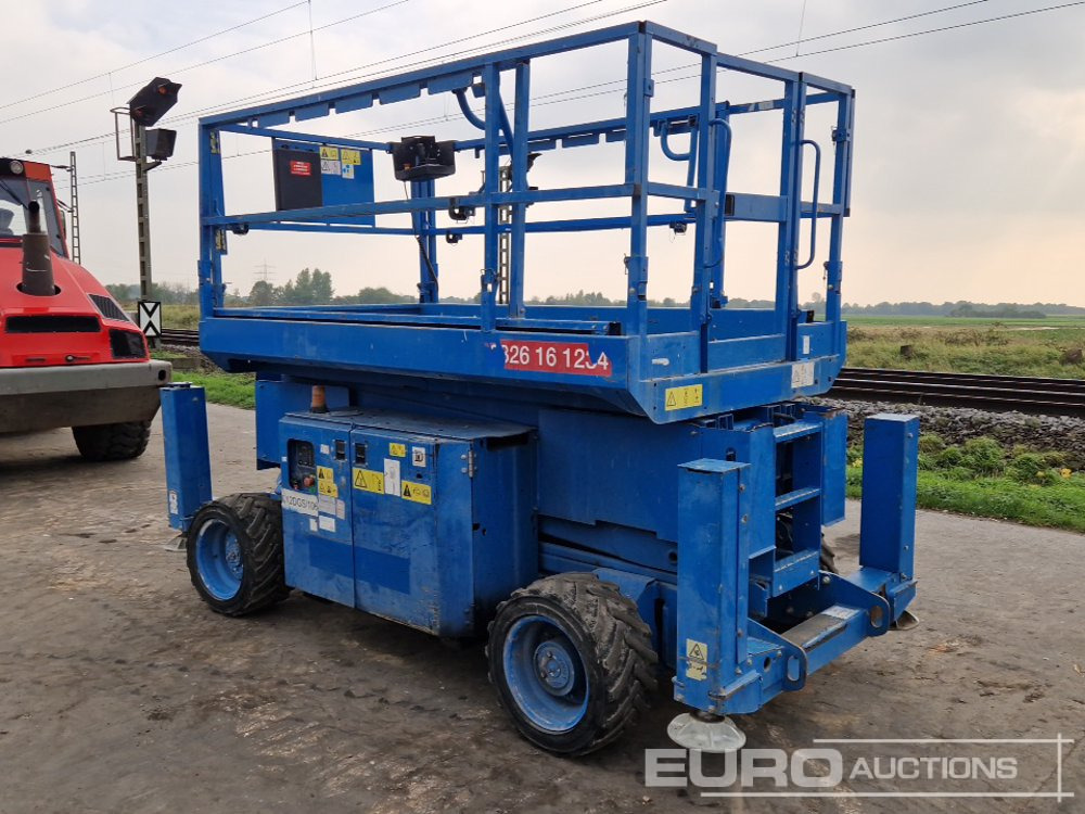 2015 Genie GS3369RT - Nacelle: photos 3 2015 Genie GS3369RT - Nacelle: photos 3