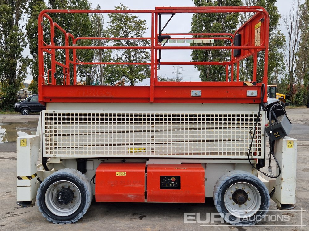 2015 JLG 3369LE - Nacelle: photos 5 2015 JLG 3369LE - Nacelle: photos 5