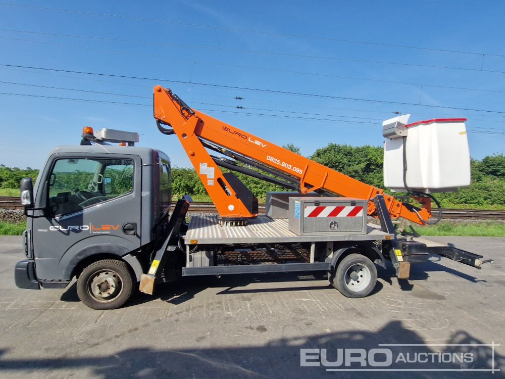 2015 Renault Maxity - Camion avec nacelle: photos 2 2015 Renault Maxity - Camion avec nacelle: photos 2