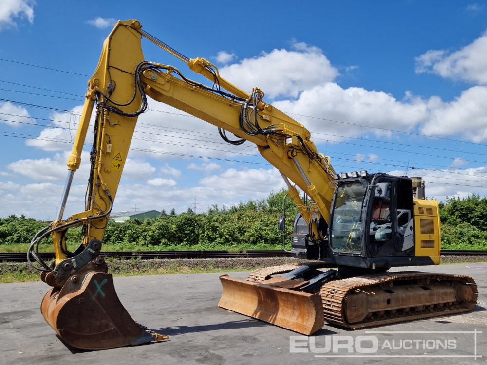 2016 Hitachi ZX225USLC-5B - Pelle sur chenille: photos 1 2016 Hitachi ZX225USLC-5B - Pelle sur chenille: photos 1