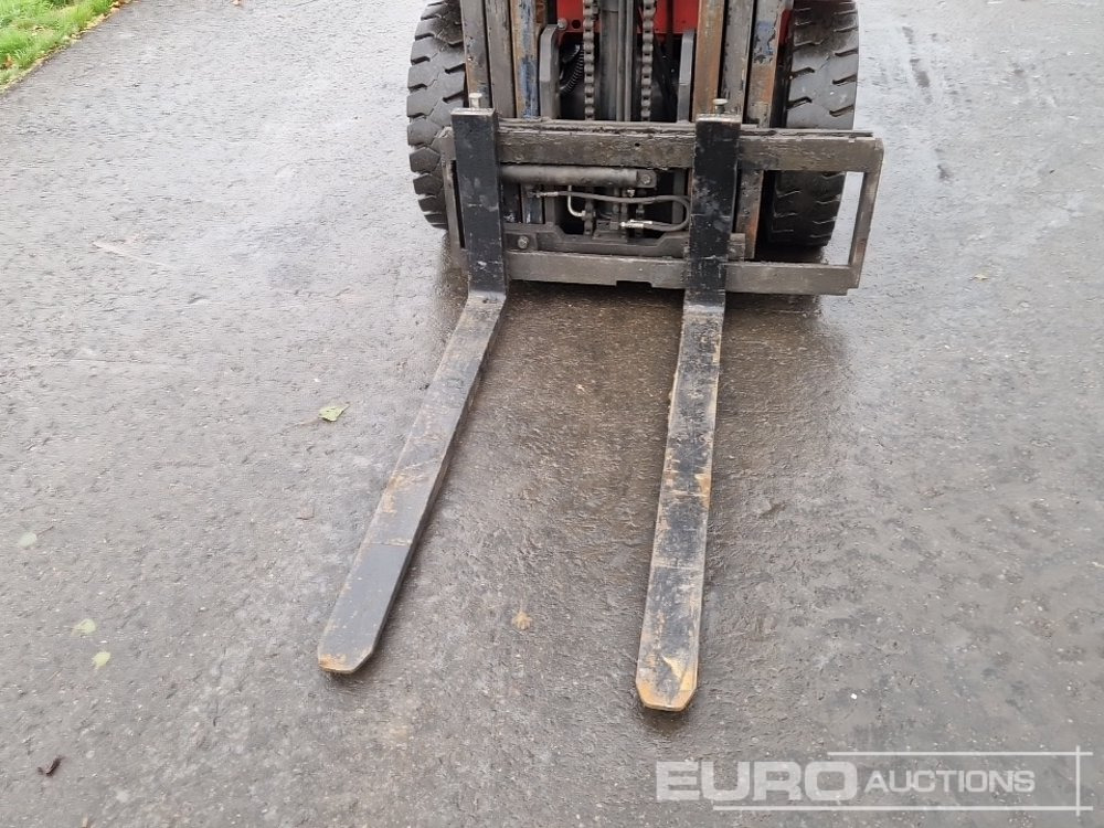 Chariot élévateur 2016 Manitou MI25G: photos 13
