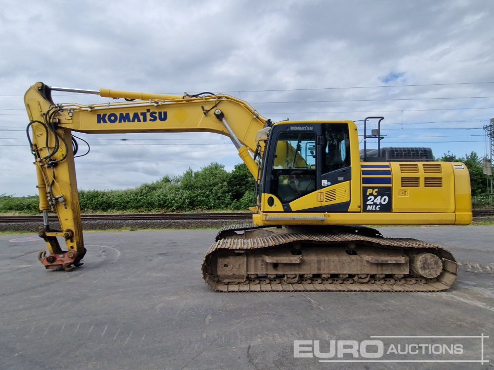 2017 Komatsu PC240NLC-11 - Pelle sur chenille: photos 2 2017 Komatsu PC240NLC-11 - Pelle sur chenille: photos 2