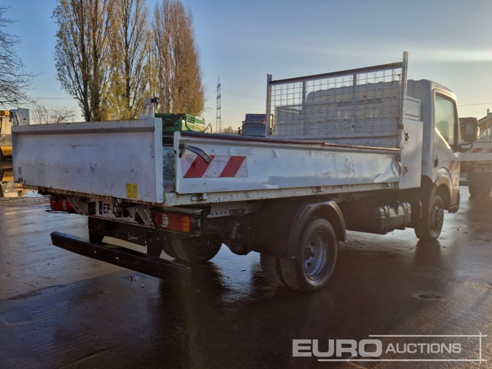 2017 Nissan NT400 - Véhicule utilitaire benne: photos 5 2017 Nissan NT400 - Véhicule utilitaire benne: photos 5