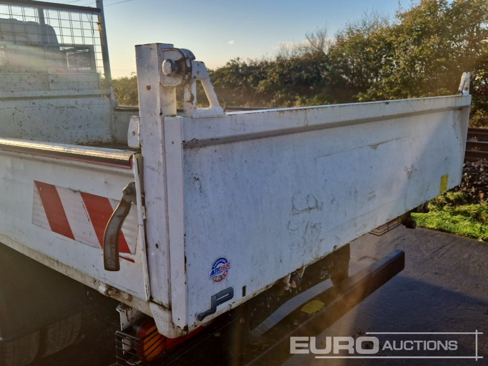 Véhicule utilitaire benne 2017 Nissan NT400: photos 14