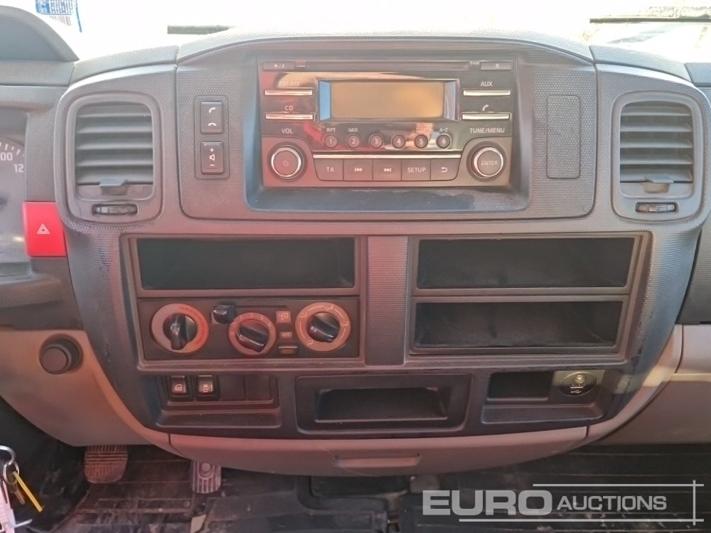 Véhicule utilitaire benne 2017 Nissan NT400: photos 29