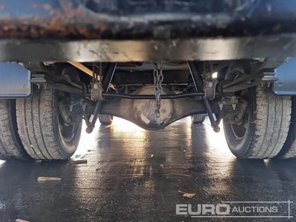 Véhicule utilitaire benne 2017 Nissan NT400: photos 13