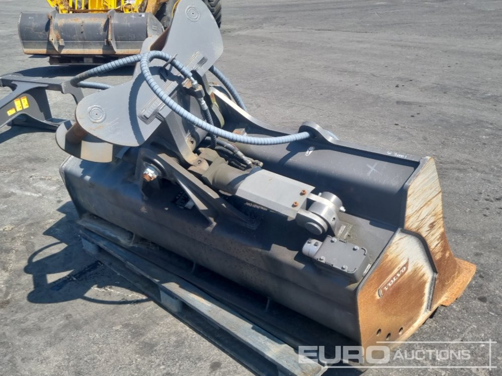 2018 Volvo 90" Tilt Ditching Buckrt to suit 65mm Pin - Godet: photos 3 2018 Volvo 90" Tilt Ditching Buckrt to suit 65mm Pin - Godet: photos 3