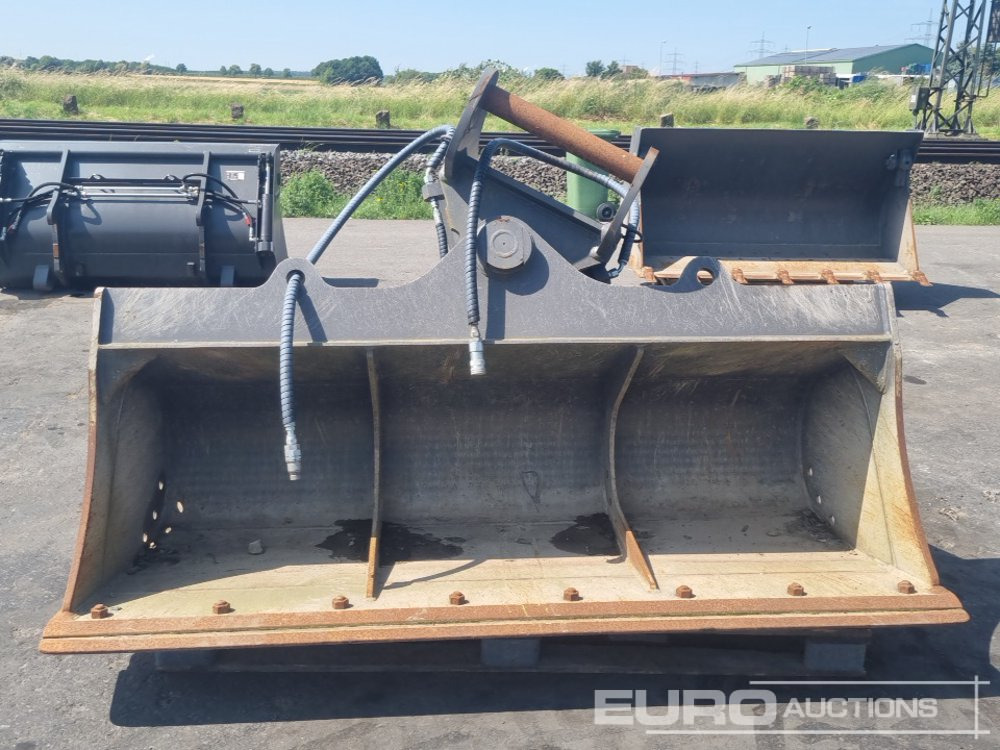 2018 Volvo 90" Tilt Ditching Buckrt to suit 65mm Pin - Godet: photos 5 2018 Volvo 90" Tilt Ditching Buckrt to suit 65mm Pin - Godet: photos 5