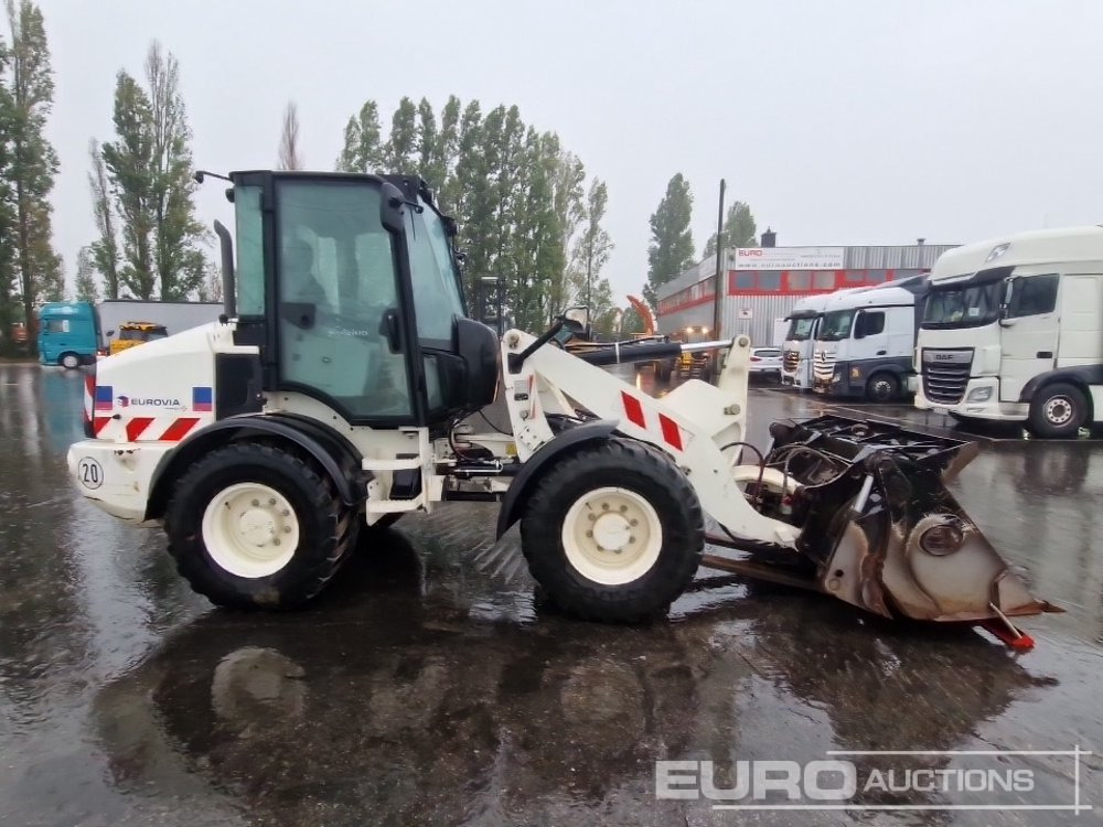2020 CAT 908M - Chargeuse sur pneus: photos 5 2020 CAT 908M - Chargeuse sur pneus: photos 5
