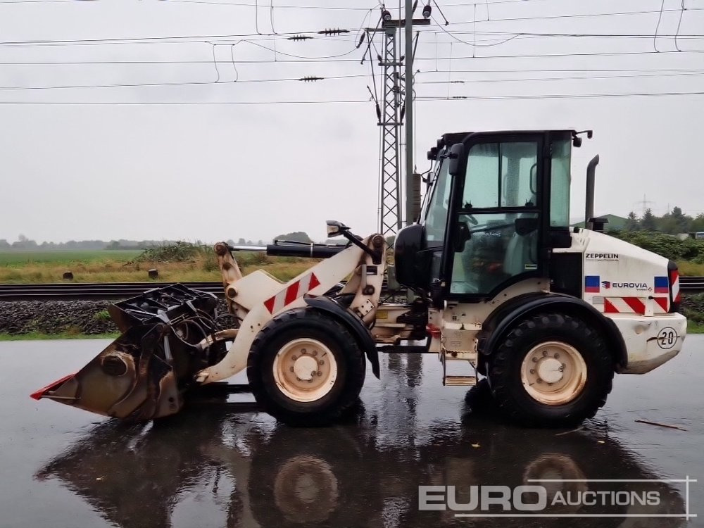 2020 CAT 908M - Chargeuse sur pneus: photos 2 2020 CAT 908M - Chargeuse sur pneus: photos 2