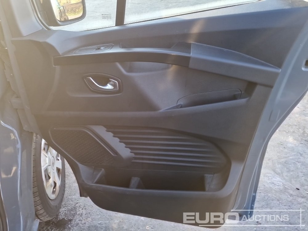 Minibus, Transport de personnes 2022 Renault Trafic: photos 24