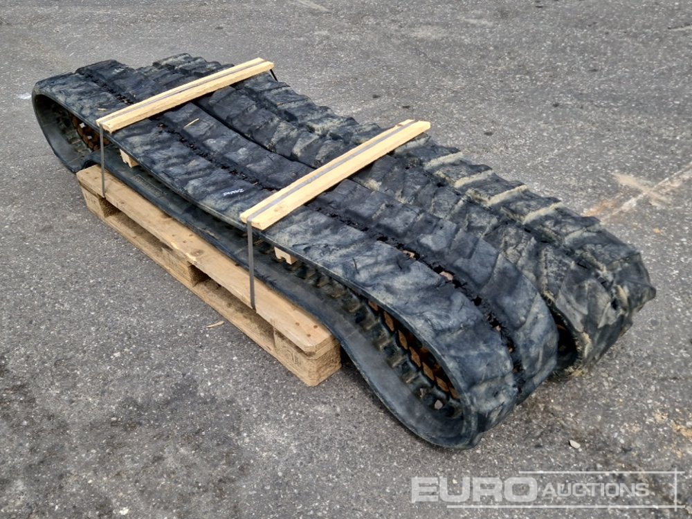 300x52.5 Rubber Tracks (2 of) - Chenille pour Engins de chantier: photos 2 300x52.5 Rubber Tracks (2 of) - Chenille pour Engins de chantier: photos 2