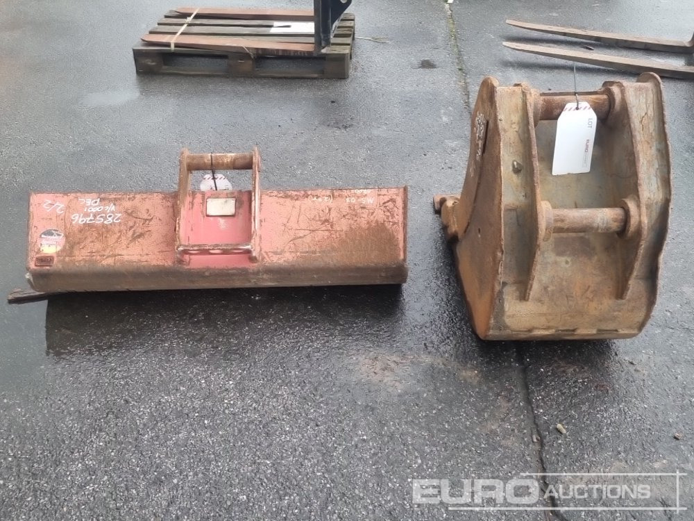 48" Ditching Bucket to suit Dedicated QH, 18" Digging Bucket 60mm Pin to suit 10 Ton Excavator - Godet: photos 4 48" Ditching Bucket to suit Dedicated QH, 18" Digging Bucket 60mm Pin to suit 10 Ton Excavator - Godet: photos 4