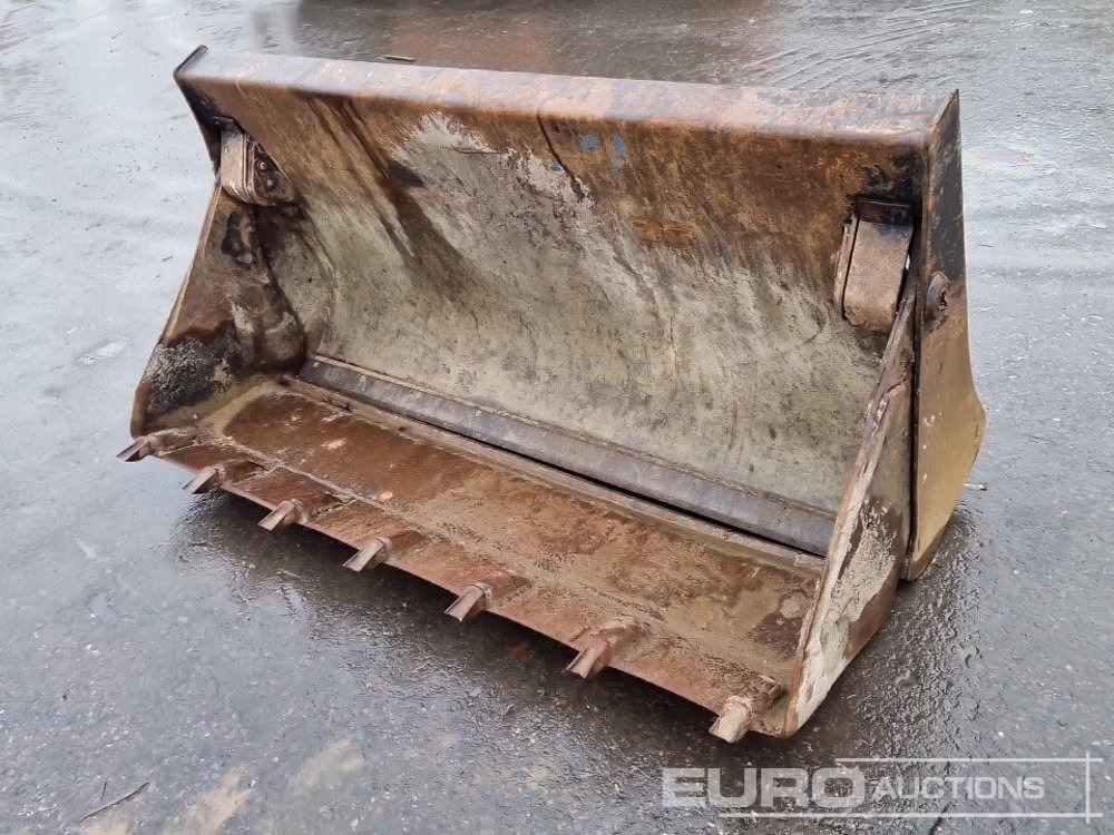 4in1 Bucket to suit Schaeff SKL843 - Godet: photos 1 4in1 Bucket to suit Schaeff SKL843 - Godet: photos 1