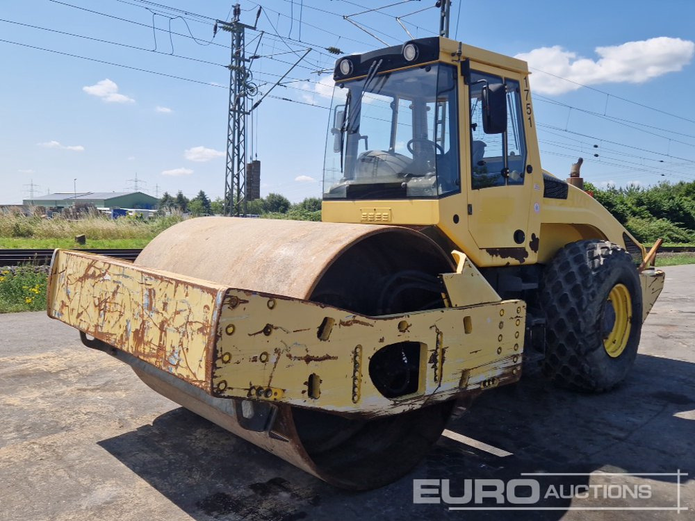 Bomag BW219DH-4 - Compacteur: photos 1 Bomag BW219DH-4 - Compacteur: photos 1