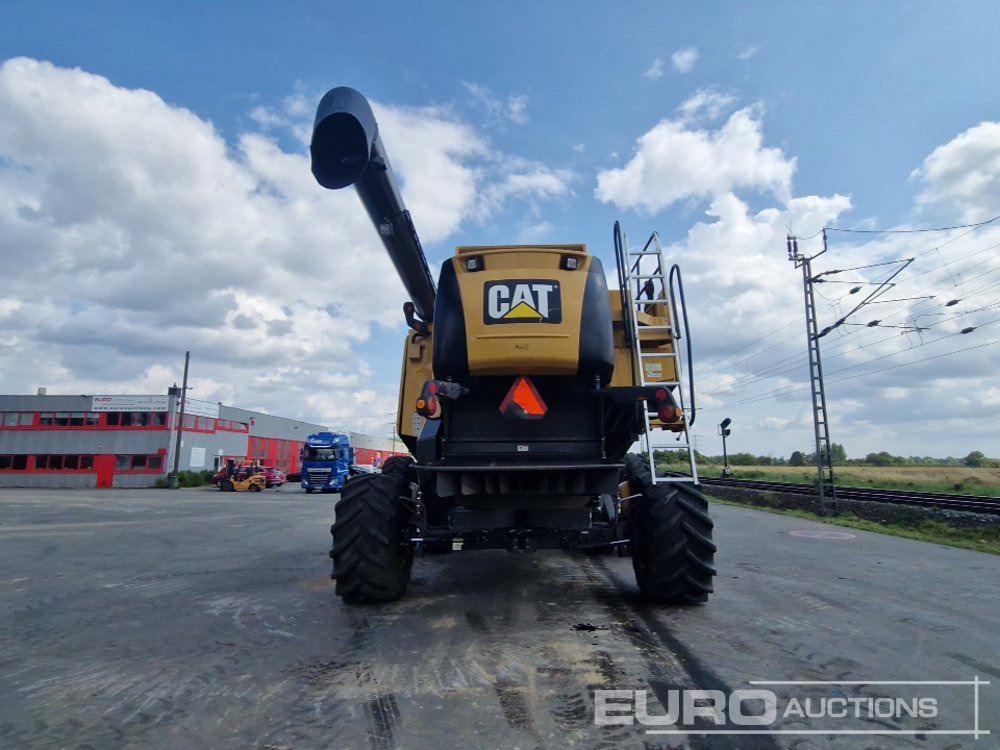 CAT LEXION 570R - Moissonneuse-batteuse: photos 4 CAT LEXION 570R - Moissonneuse-batteuse: photos 4