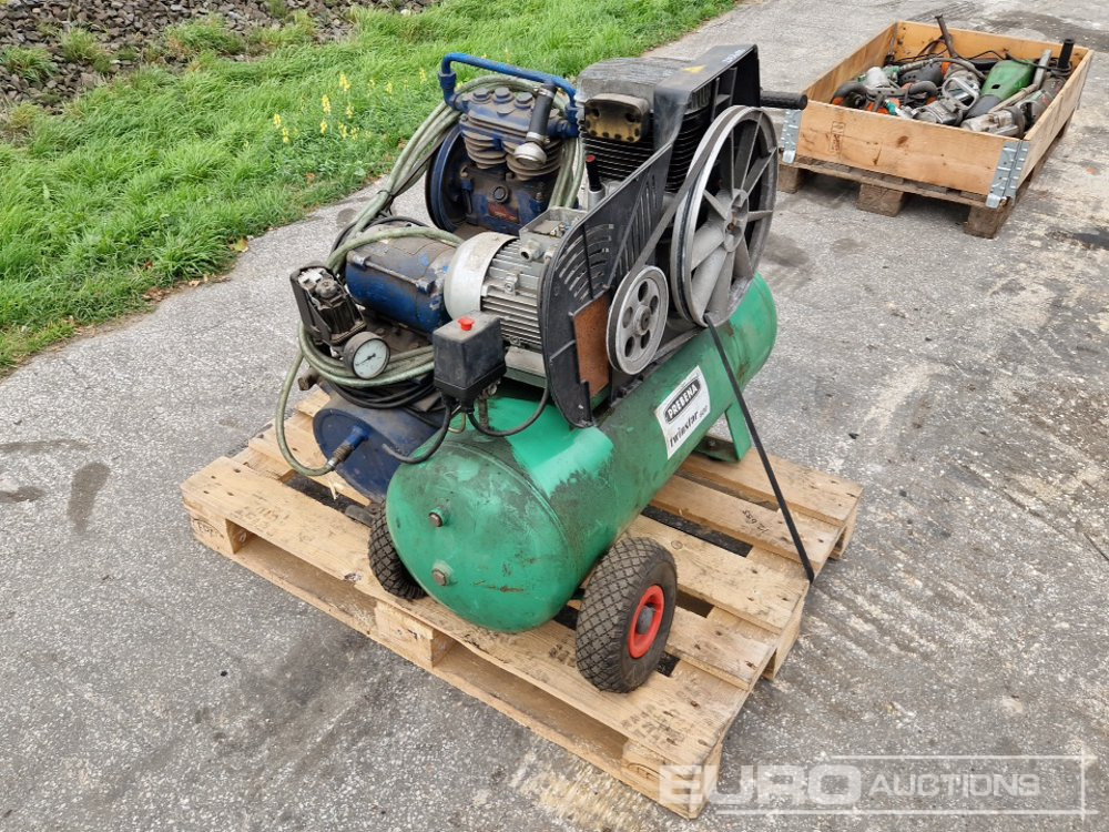 Compressors (2 of) - Compresseur d'air: photos 1 Compressors (2 of) - Compresseur d'air: photos 1