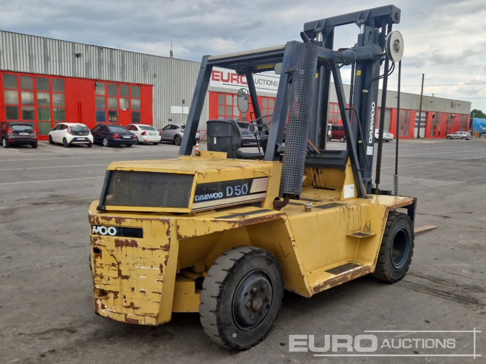 Daewoo D50 - Chariot élévateur: photos 5 Daewoo D50 - Chariot élévateur: photos 5