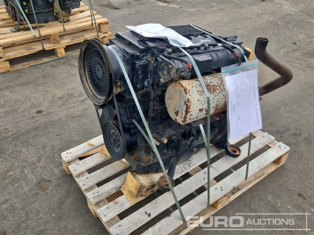 Deutz D2011L04 - Moteur: photos 1 Deutz D2011L04 - Moteur: photos 1